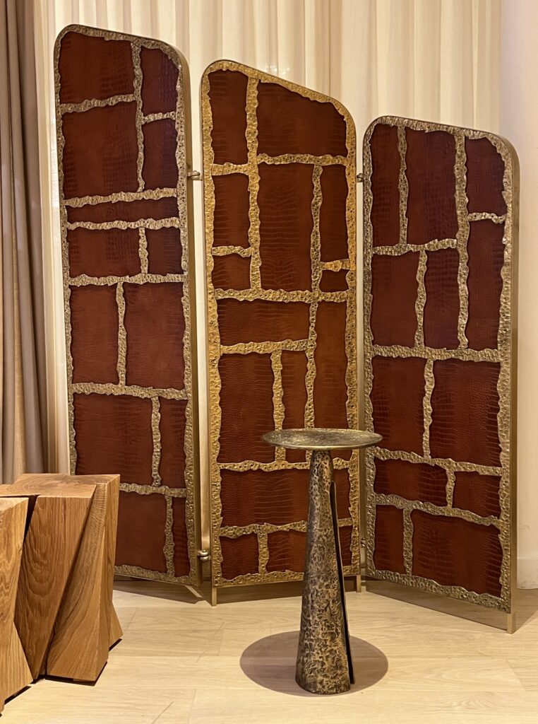 “Carrousel Gator” folding screen, Design Joël Orgiazzi for VLD